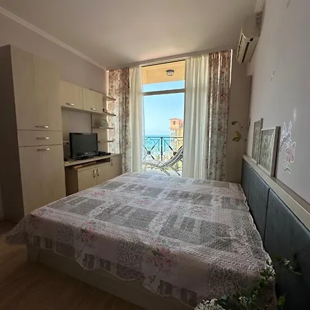 2 Bedroom Komplex Andalusia Elenite With Terrasa And Sea *