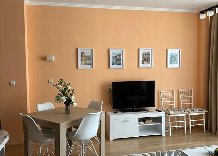 2 Bedroom Komplex Andalusia Elenite With Terrasa And Sea Daire Sveti Vlas