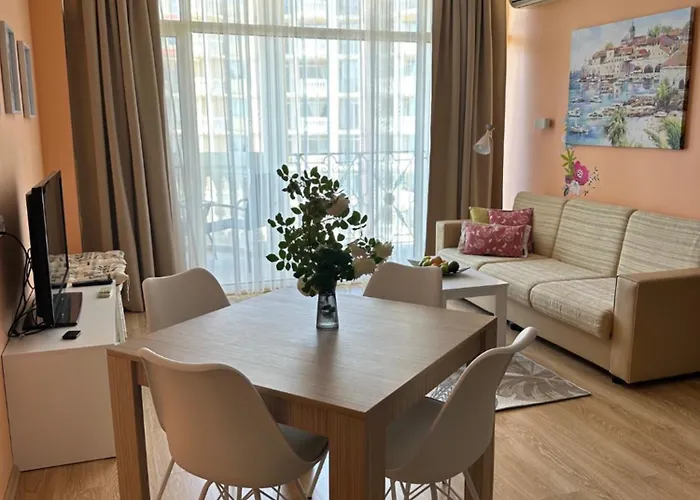 Daire 2 Bedroom Komplex Andalusia Elenite With Terrasa And Sea *