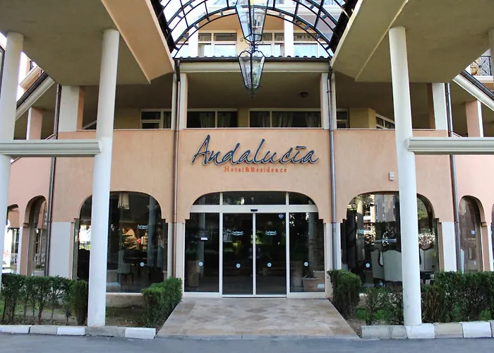 Апартамент 2 Bedroom Komplex Andalusia Elenite With Terrasa And Sea Свети Влас